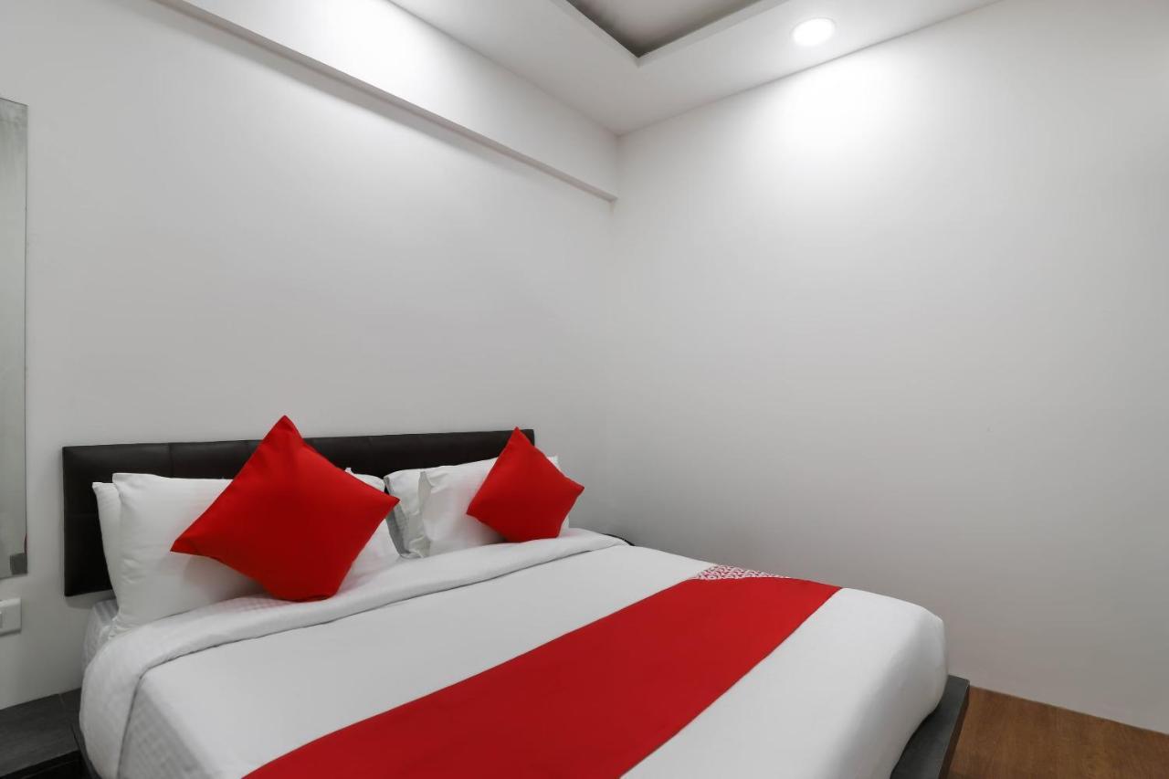 Oyo 40139 Hotel Peradiot Ahmedabad Extérieur photo