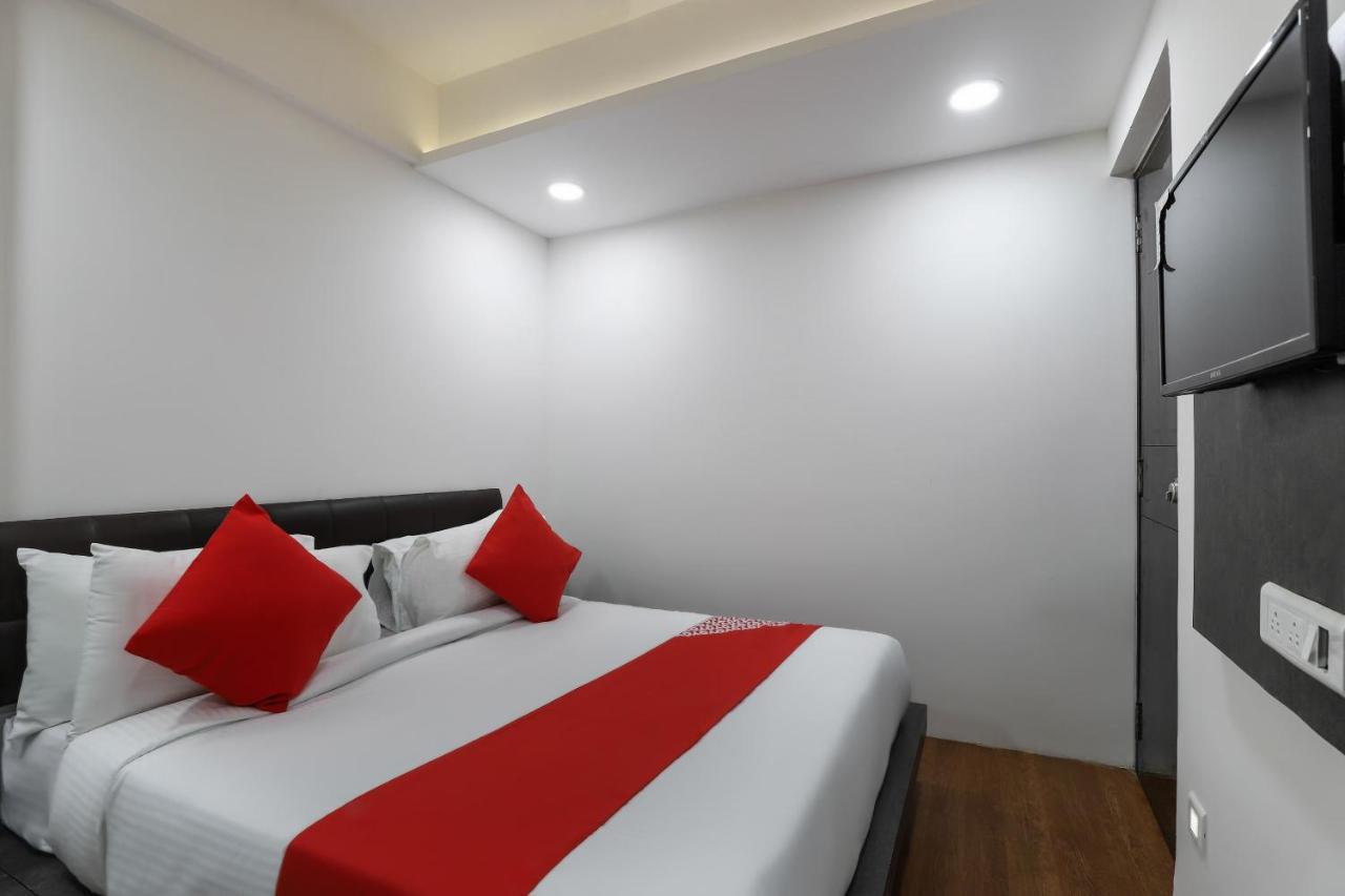 Oyo 40139 Hotel Peradiot Ahmedabad Extérieur photo