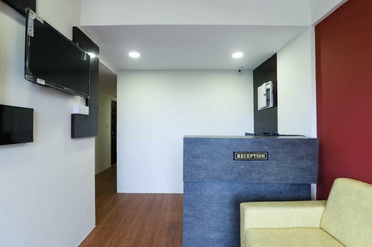 Oyo 40139 Hotel Peradiot Ahmedabad Extérieur photo