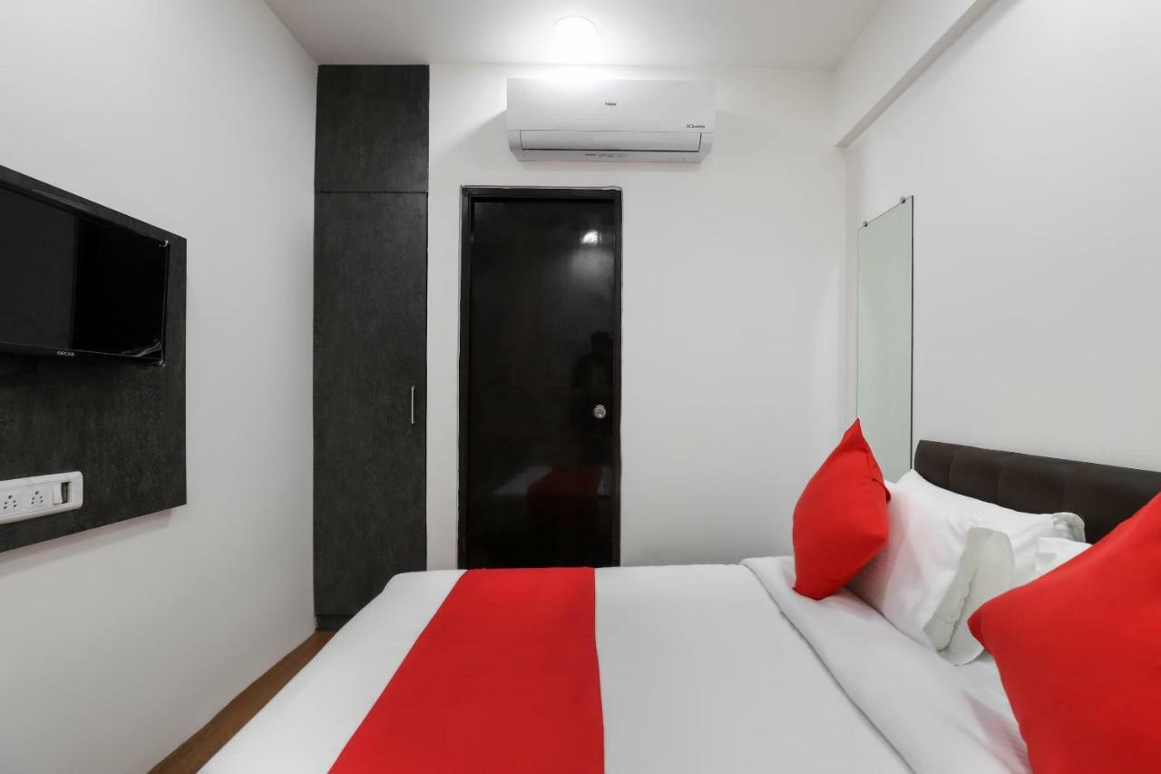 Oyo 40139 Hotel Peradiot Ahmedabad Extérieur photo